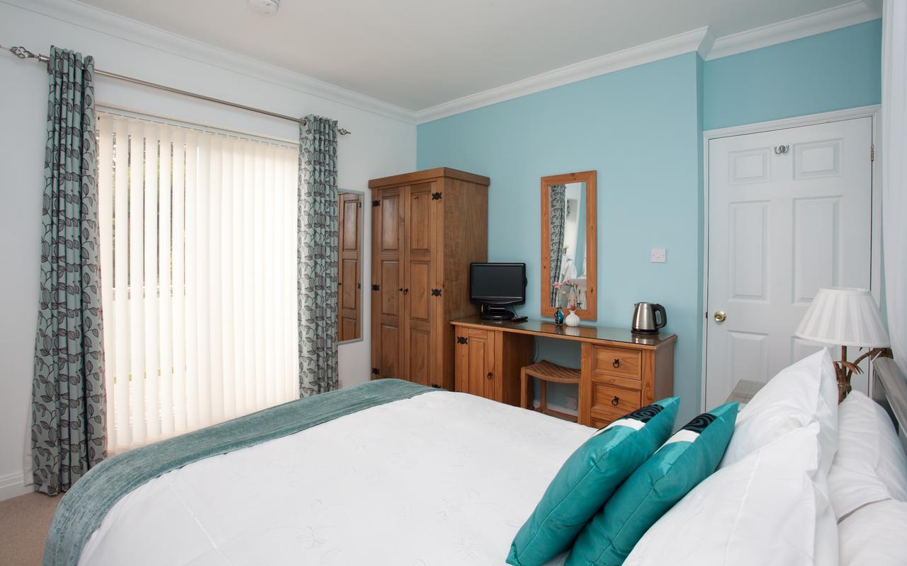 Mellieha Guest House Narberth Kültér fotó