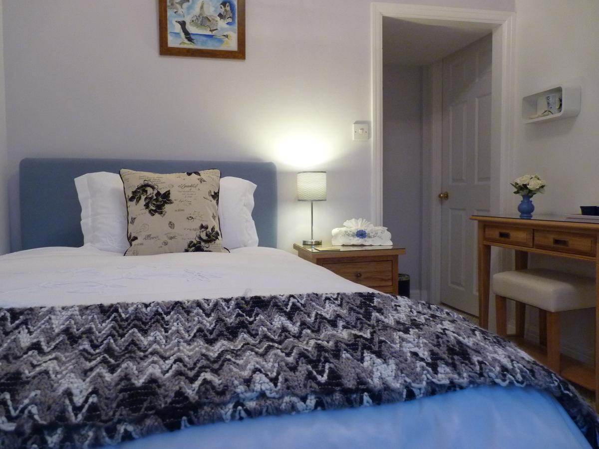Mellieha Guest House Narberth Kültér fotó